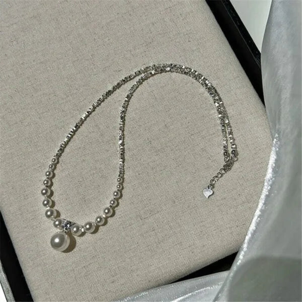 Collar de textura de plata machacada con perla sintética de plata 999