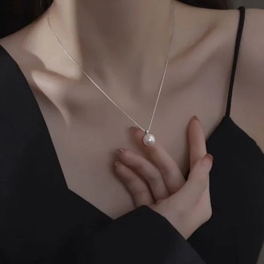 Collar de cadena con colgante de perlas y eslabones de plata de ley 925