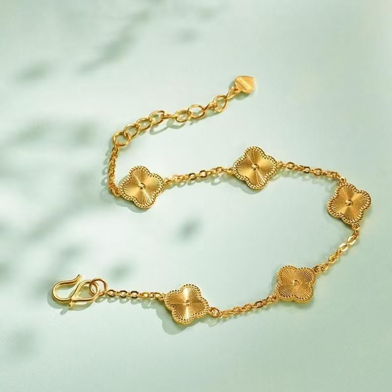 Five-Flower Gold Bracelet