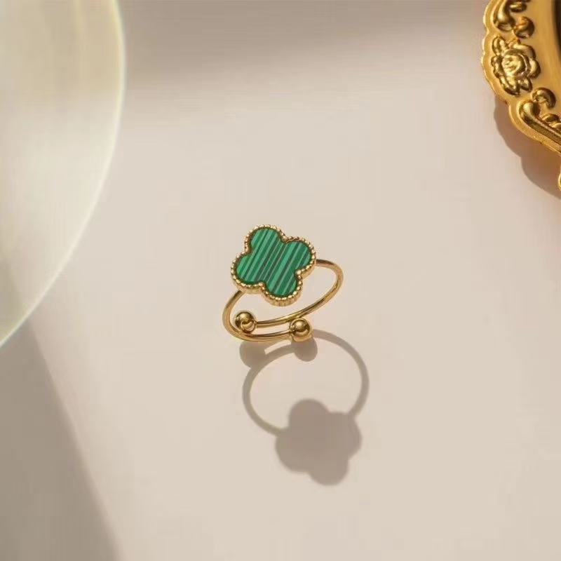 Bague de bénédiction Trèfle à Quatre Feuilles