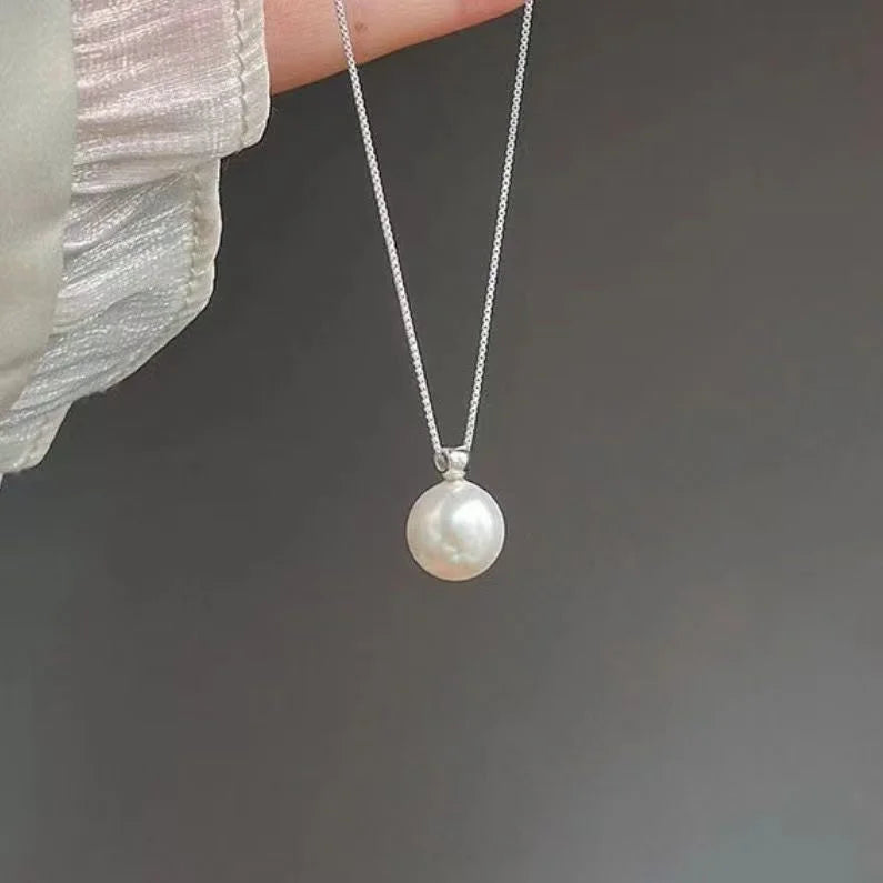 Collar de cadena con colgante de perlas y eslabones de plata de ley 925