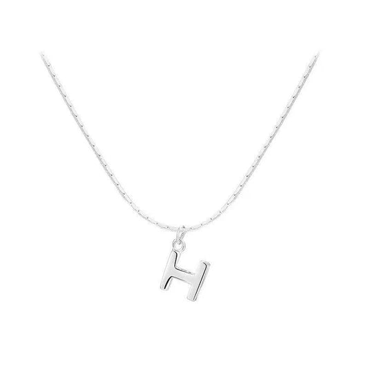 Collar con colgante de letra H tridimensional de plata de ley 925