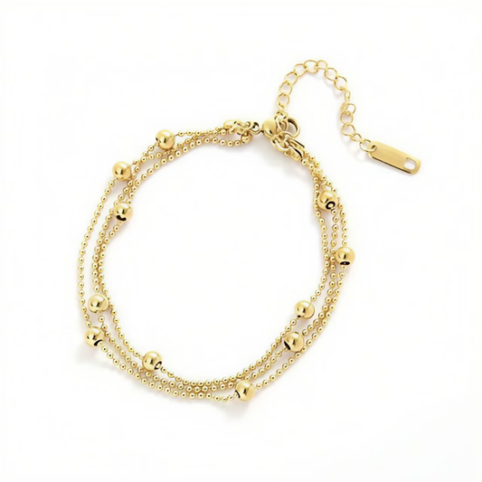 Pulsera de tres capas con cuentas