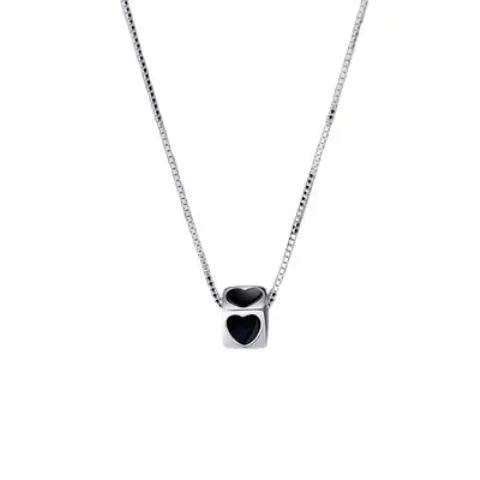 Collar de plata de ley 925 con corazón negro cuadrado