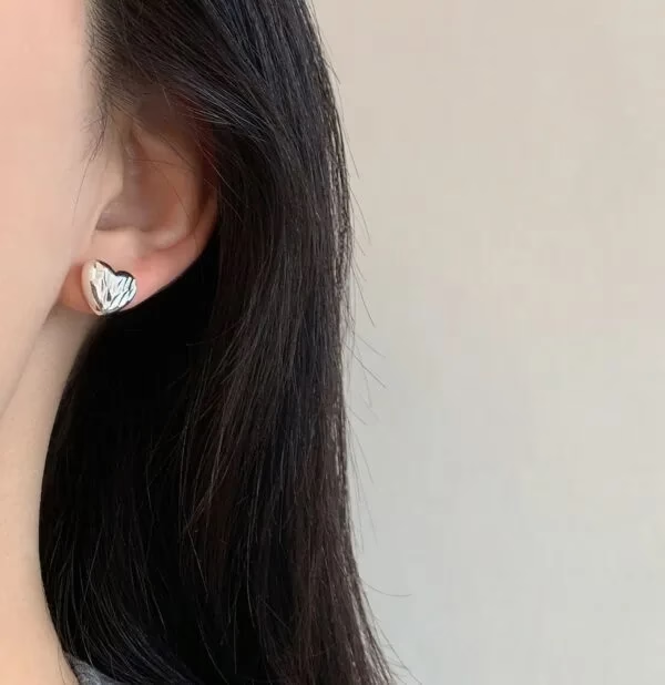 925 Sterling Silver Ripple Love Stud Earrings