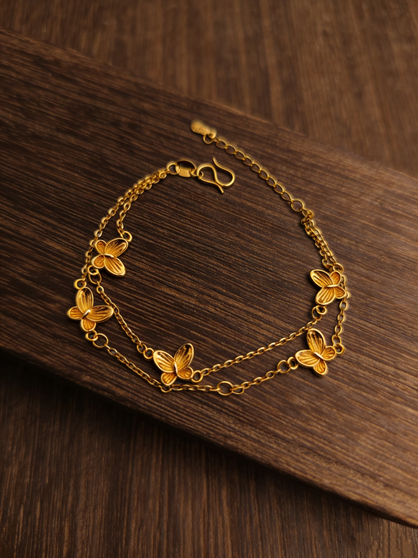 Pulsera de doble cadena de plata de ley 925 con mariposas de lujo