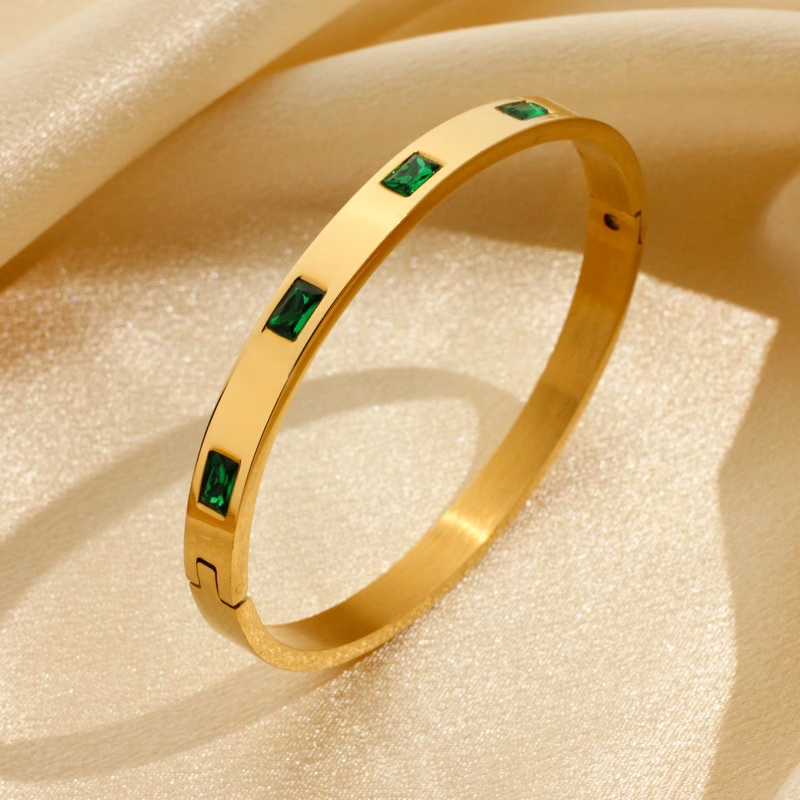 Bracelet with Green Cubic Zirconia