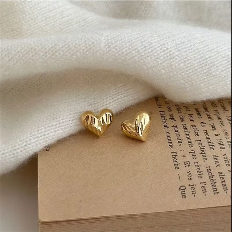 925 Sterling Silver Ripple Love Stud Earrings
