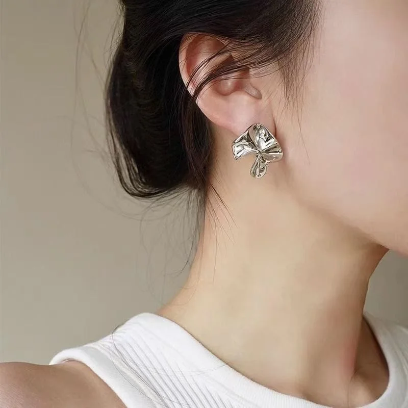 Bloom Studs Earrings
