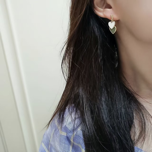 Pendientes con forma de corazón bicolor