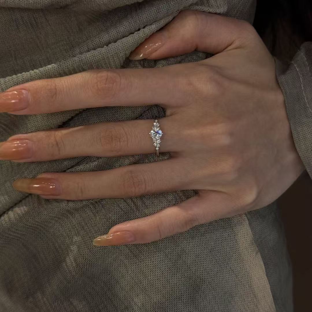 999 Silver Halo Beam Ring