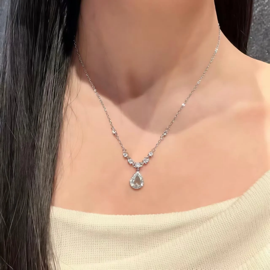 Collar de halo con lágrima aguamarina de plata de ley 925