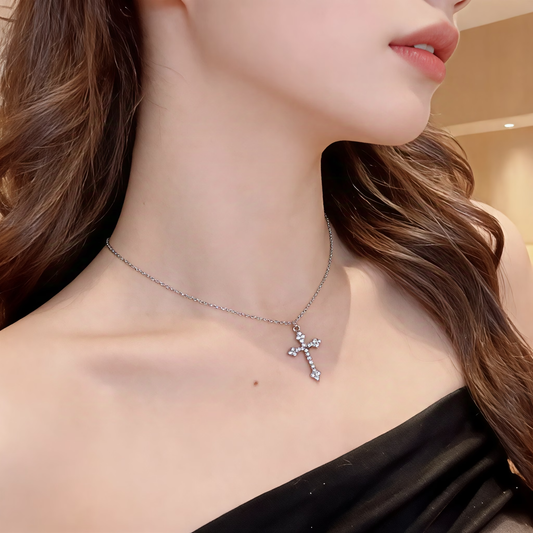 Collar de cruz de circonita de plata de ley 925