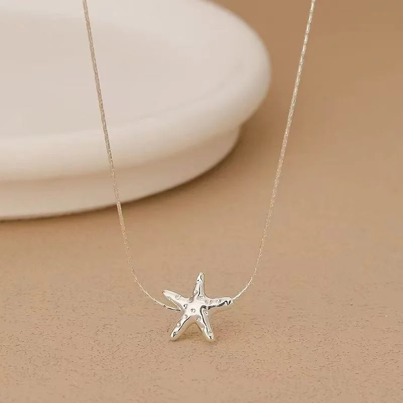 Collar de Estrella de Mar de Lava Texturizada de Plata de Ley 925