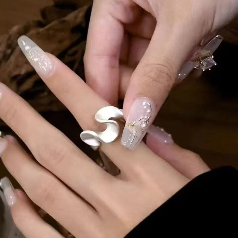 925 Sterling Silver Wavy Skirt Nubuck Ring