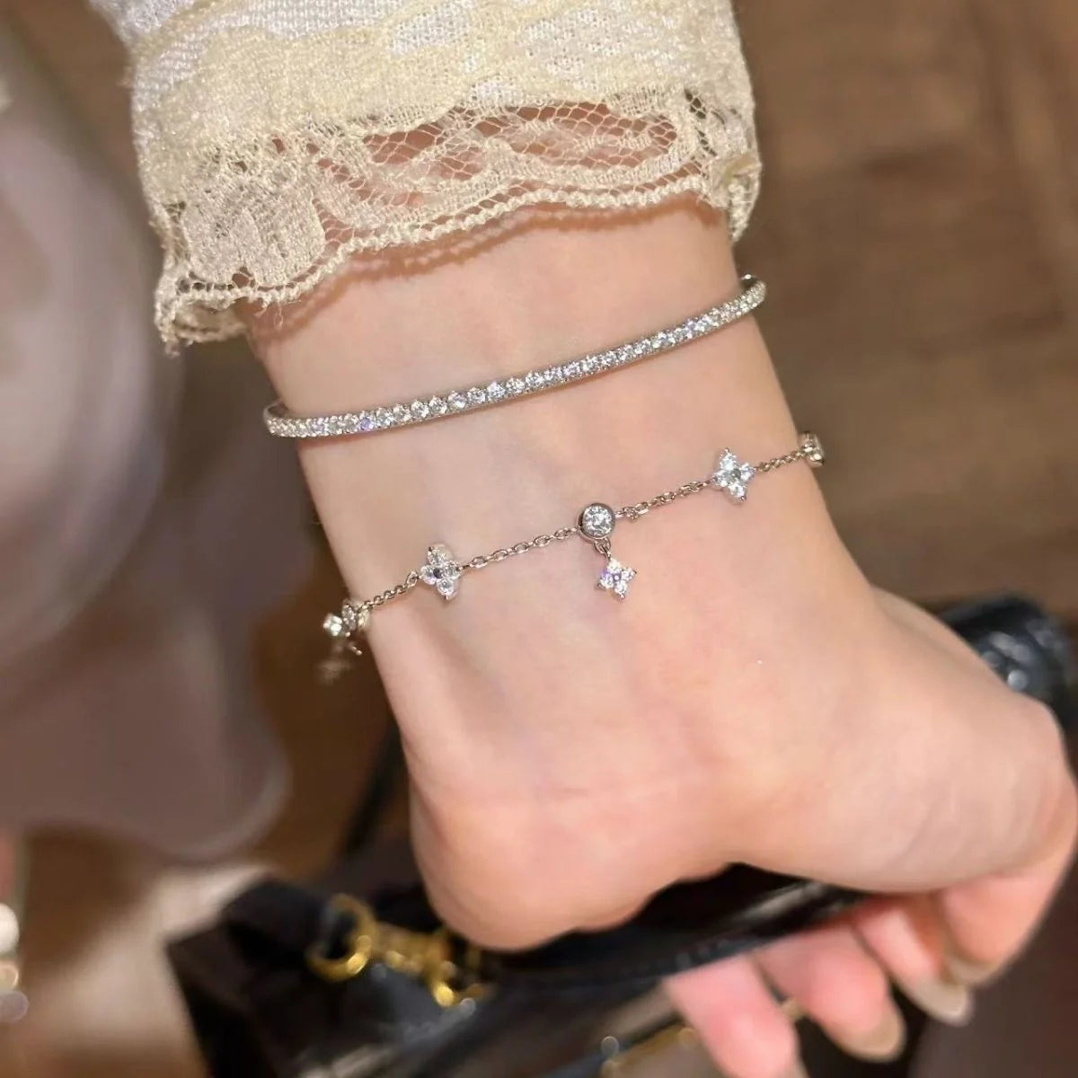 Four Leaf Bubble Diamond Bracelet