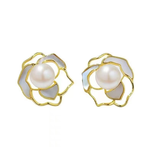 Pendientes de lujo ligero con forma de camelia