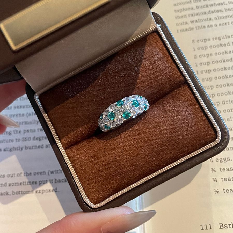 Lumine Crown Ring