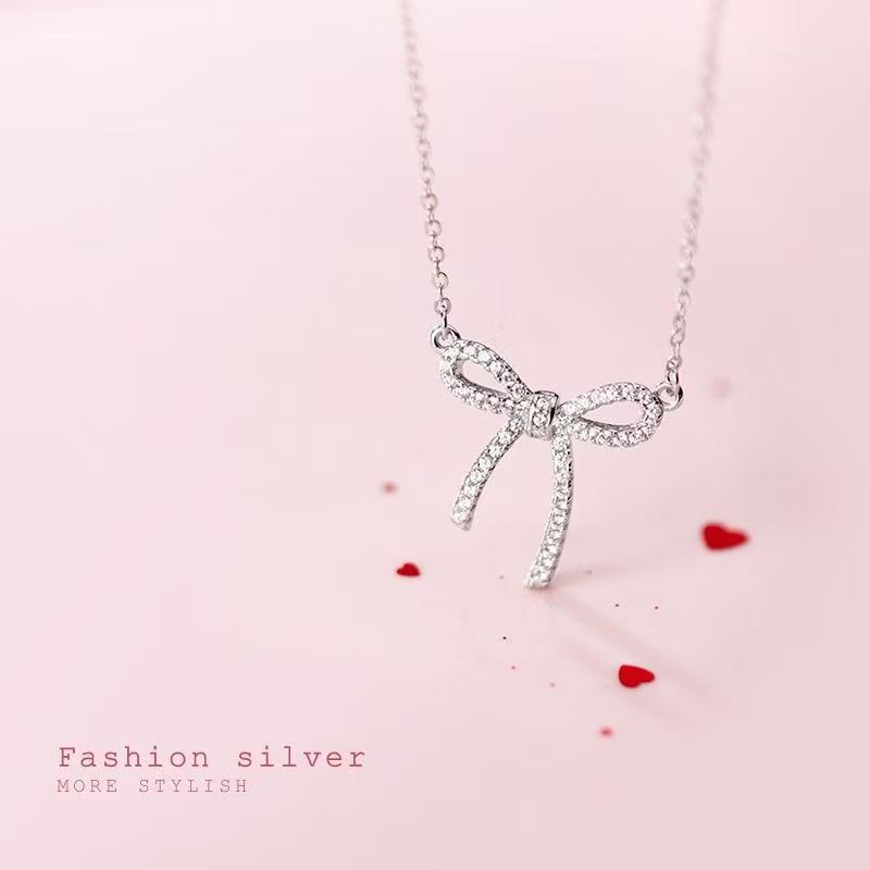 Collar de lazo de plata de ley 925 con diamantes completos