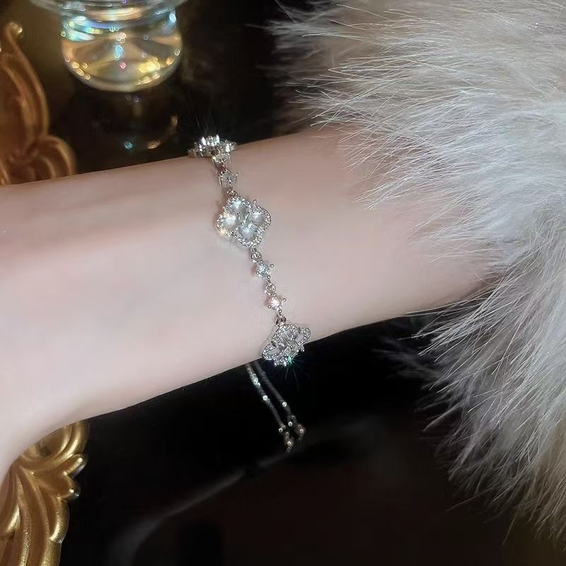 Celeste Charm Set