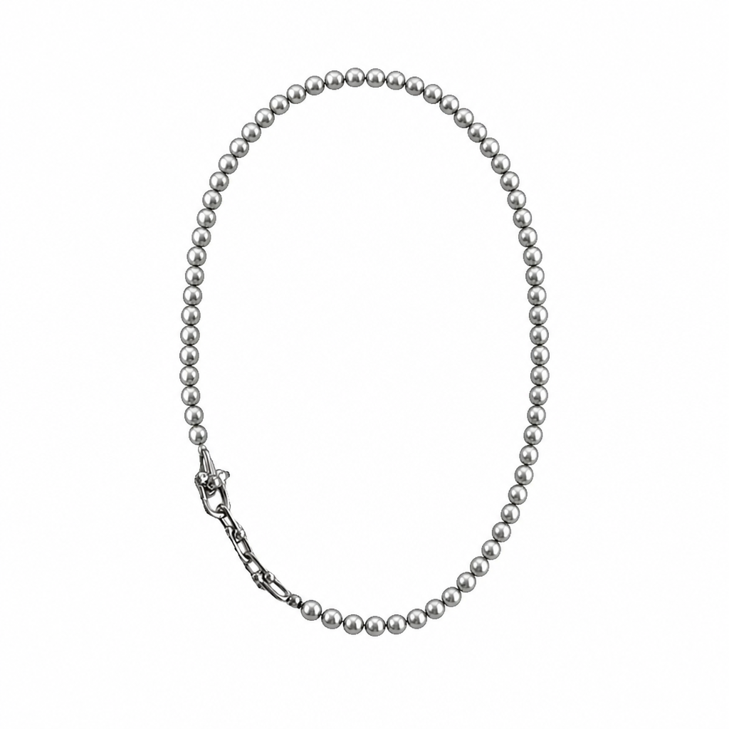 Collar de Perlas con Paneles Gris Plateado y Broche de Herradura