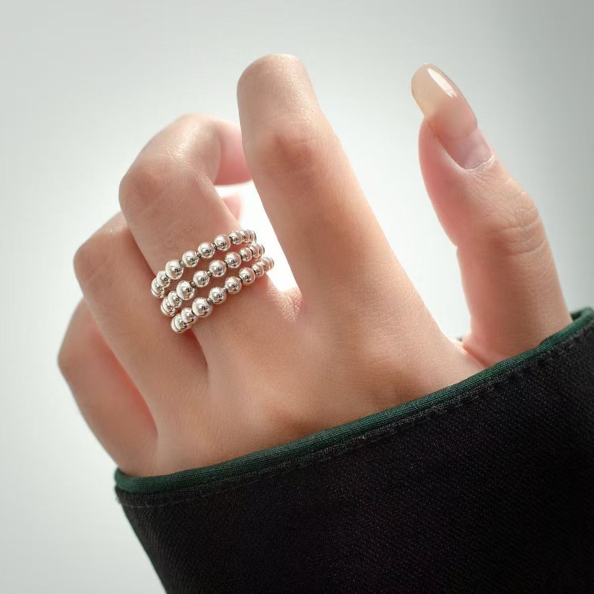 Magnetic Bead Geometric Ring