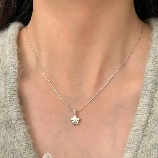 Collar de Plata de Ley 925 con Hueso de Serpiente, Estrella y Sonrisa de la Suerte