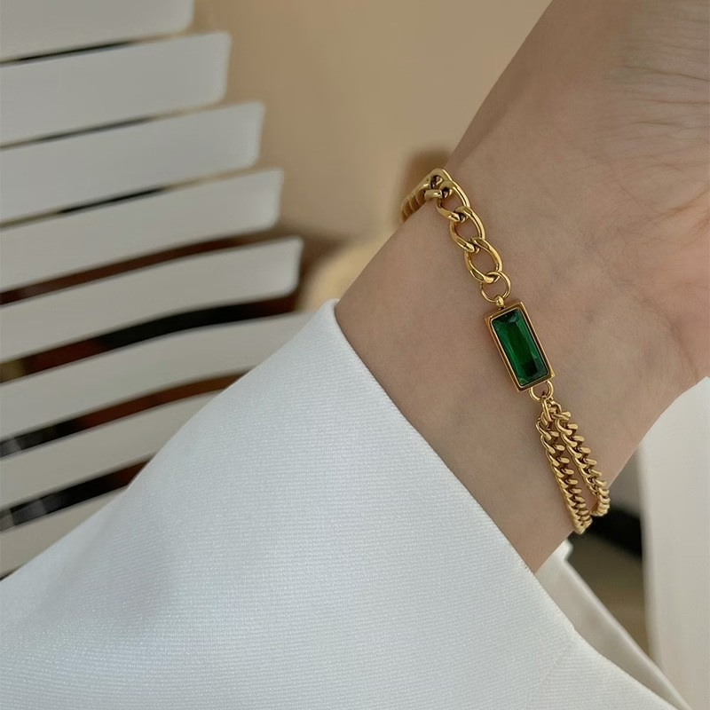 Pulsera de moda de acero titanio en verde esmeralda
