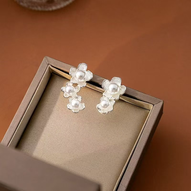 Asymmetric Floral Drop Earrings