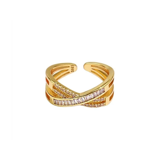 Anillo Sparkle en capas cruzadas