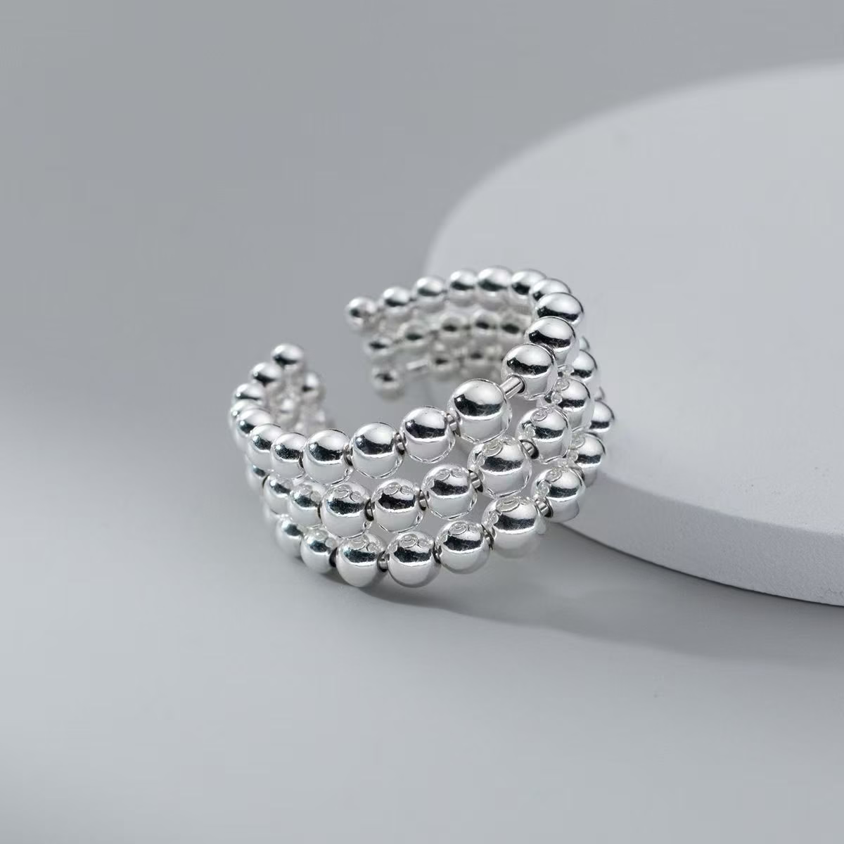 Magnetic Bead Geometric Ring