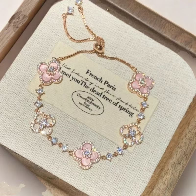 Light Luxury Blossom Bracelet