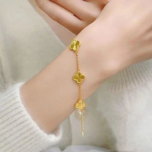 Pulsera de oro de cinco flores