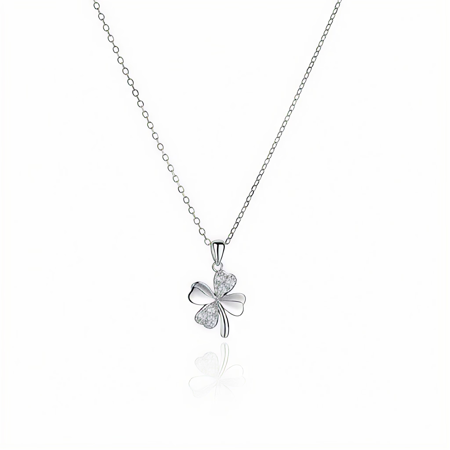 Collar con colgante de trébol de la suerte de plata de ley 925
