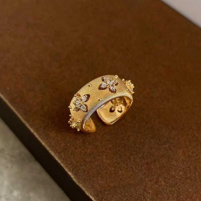 Anillo Ancho Vintage Palacio de Plata de Ley 925