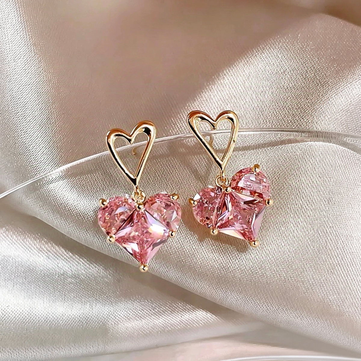 Graceful Heart Set (Earrings / Necklace)