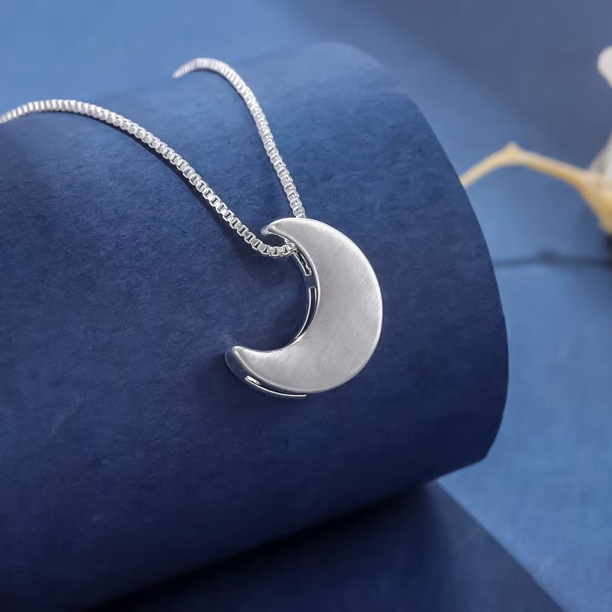 925 Sterling Silver Moon Necklace