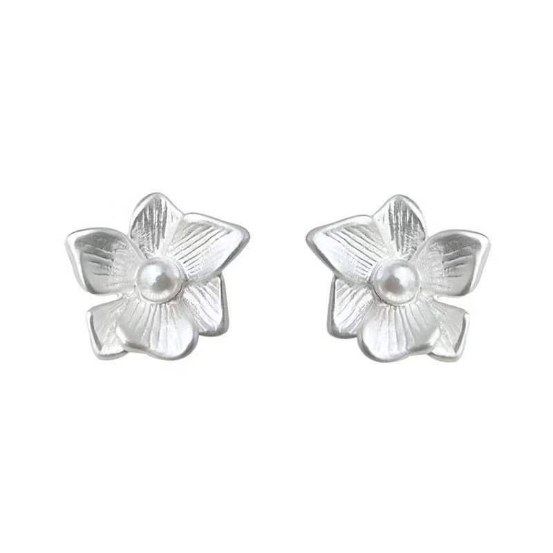 Pendientes de botón de flor esmerilados y cepillados de plata esterlina 925